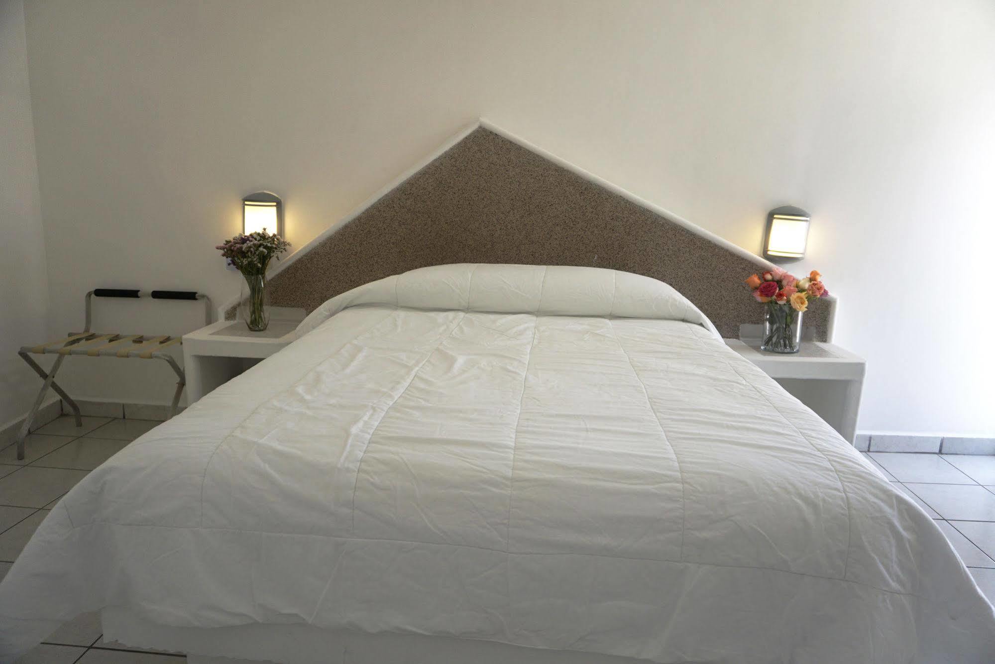 Opportunity Leon Hotel Екстериор снимка